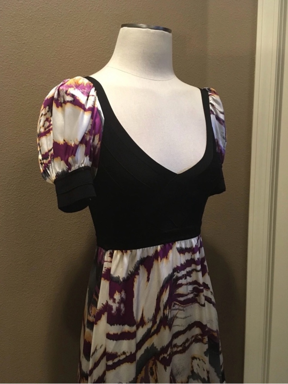 Bebe Size M Babydoll dress puff sleeve silk 90s vintage Y2K